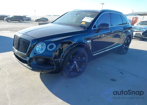 2017 Bentley Bentayga W12/W12 First Edition из США, поврежденный, VIN SJAAC2ZV4HC015750